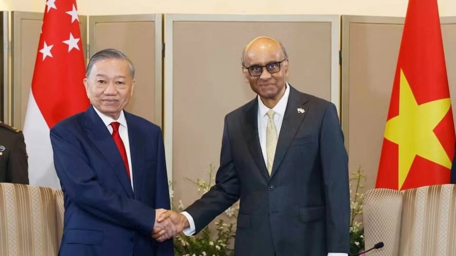Highlights of top leader To Lam’s State visit to Singapore